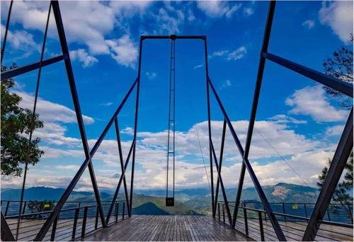 網(wǎng)紅大秋千,挑戰(zhàn)極限的空中樂(lè)園